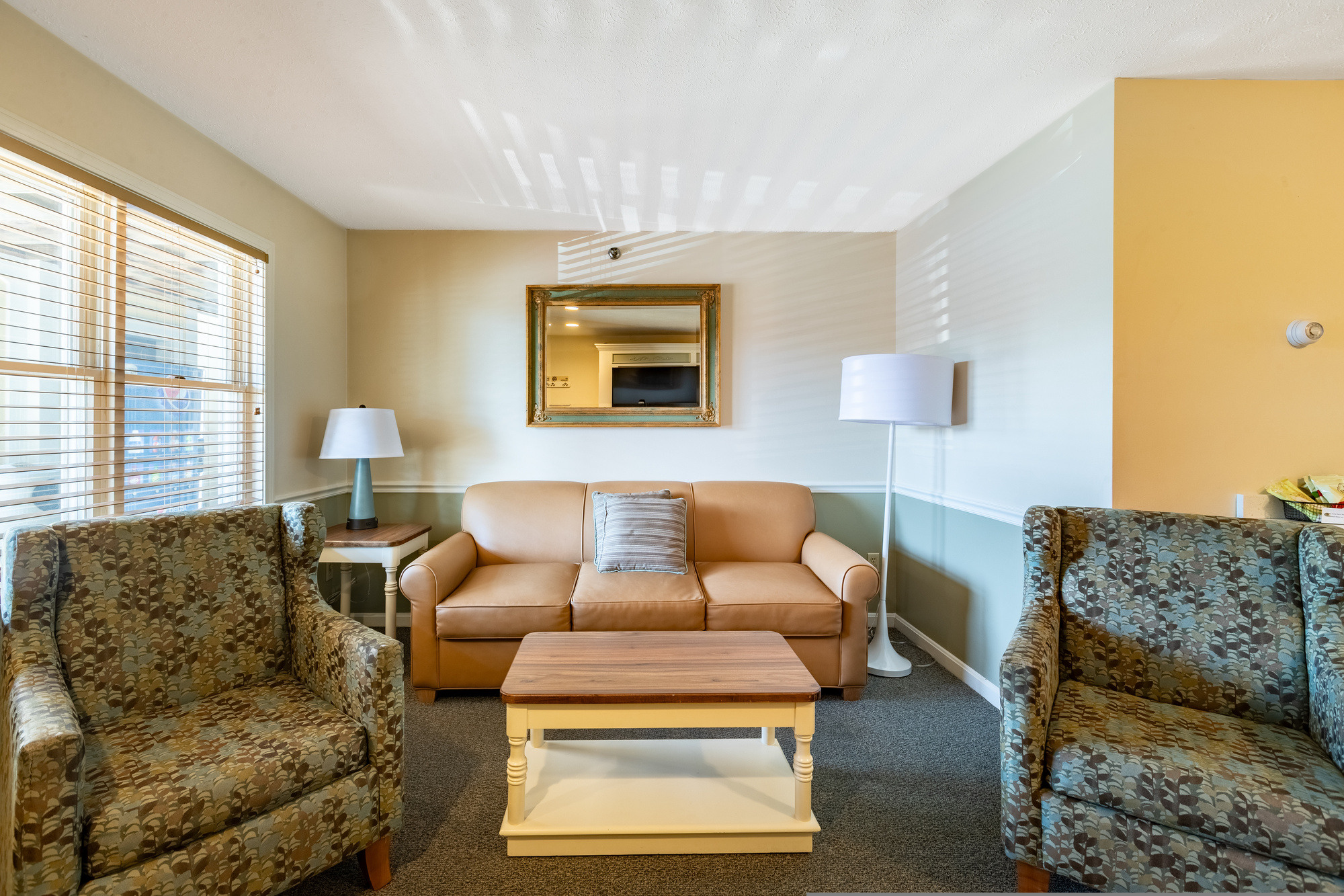 _27I2598-HDR-1